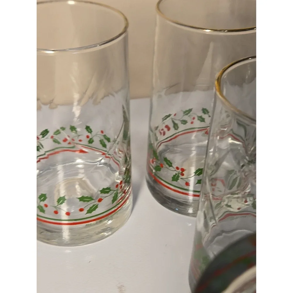 Vtg Glass HOLLY BERRY Christmas Drinking Glasses Tumblers Set of 4